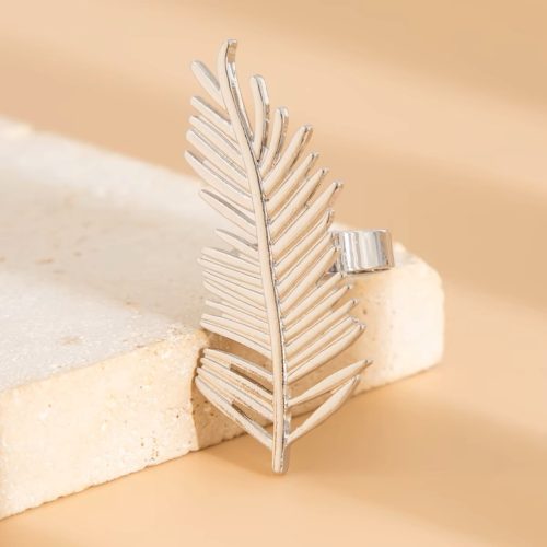 Feather-shaped fashion ring – in silver color